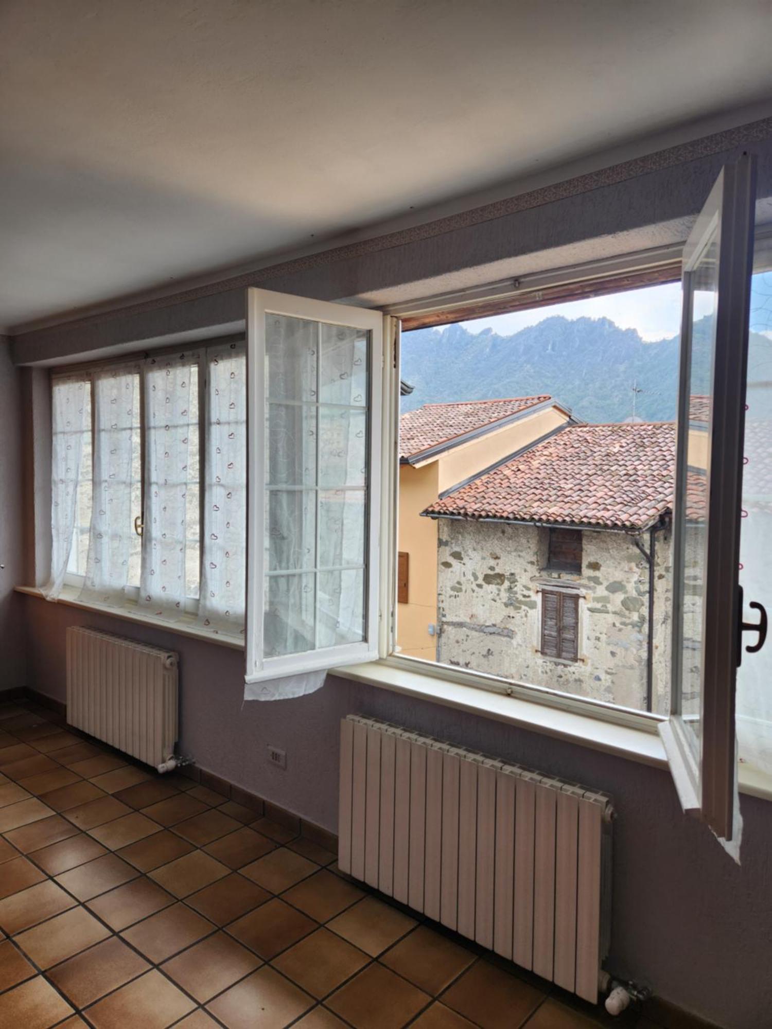 Kidonia - Mountain Iseo *